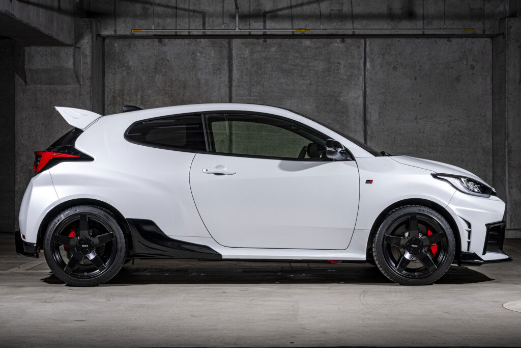 【進化型GRヤリス】スタイリングパーツセット